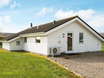 Three-bedroom Holiday Home In Haderslev