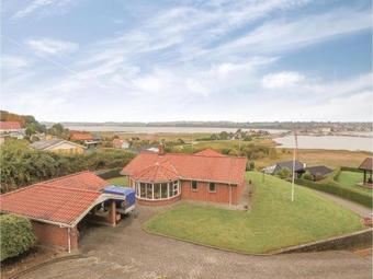 Holiday Home � Skovbryn Hejls II