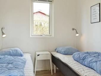 Four-bedroom Holiday Home In Humble 6