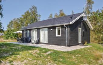 Four-bedroom Holiday Home In Knebel 4