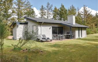 Six-bedroom Holiday Home In Ringkobing