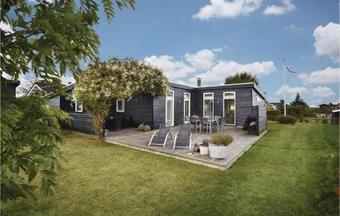 One-bedroom Holiday Home In Juelsminde 2