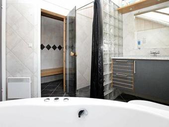 Four-bedroom Holiday Home In Juelsminde 1