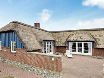 Four-bedroom Holiday Home In Ringk�bing 11