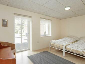 Three-bedroom Holiday Home In Fur