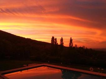 Hostal Ba�os Del Sagrario