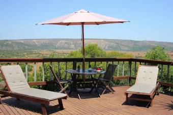 Woodbury Lodge ? Amakhala Game Reserve