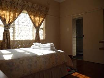 Bed & Breakfast Royal Guest House