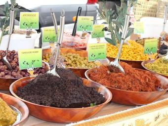 Luxurious Holiday Home In Cotignac With Swimming Pool