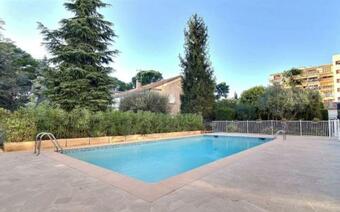 Apartment Avenue Maurice Jeanpierre