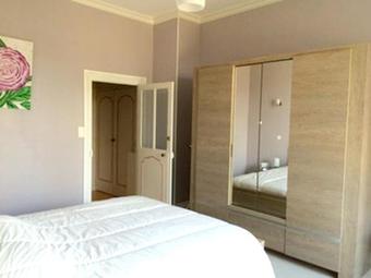 Apartment Rue Favi�res