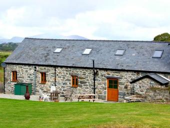 Glasfryn Barn