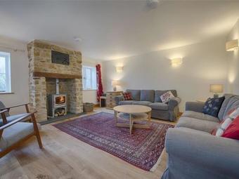 Marles Farmhouse, Pineapple Lane