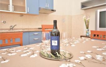 Five-bedroom Holiday Home In Posedarje-podgradina