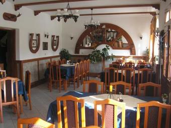 Hostal Park Panzi� �s �tterem