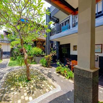 Hostal Tirta Yoga Inn