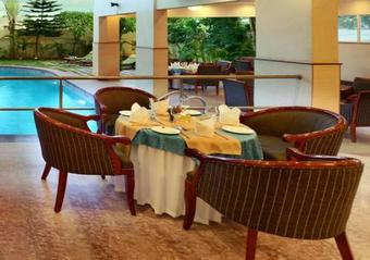 Clarks Inn Airport Hotel