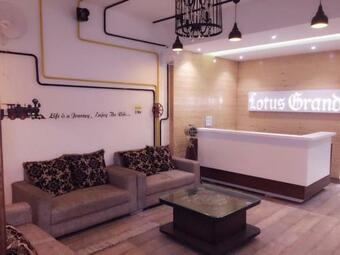 Hotel Lotus Grand Akm