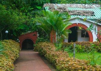 Hotel Sajan Nature Club, A Nature Trails Resort