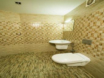 Hotel Oyo 10047 Greenland Residency