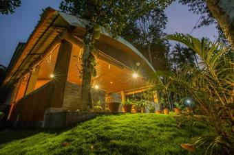 Hotel Kedara Village