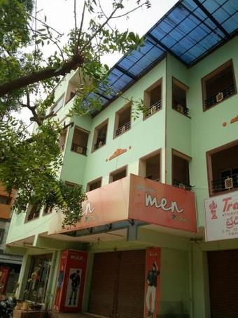 Hostal Paradise Inn Guest House