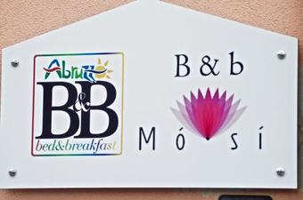 B&B M�?s�