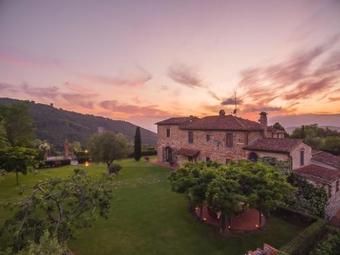 Monsummano Terme Villa Sleeps 19 Air Con Wifi