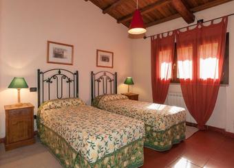 Otricoli Villa Sleeps 8 Pool Wifi