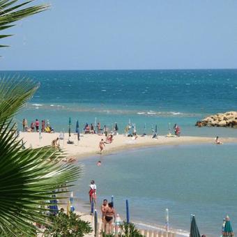 Hostal Del Gaudio Guesthouse