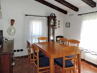 Locazione Turistica Casa Valentino (nat102)