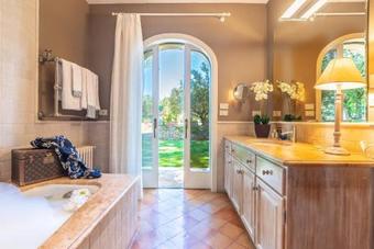 Cala Piccola Villa Sleeps 13 Pool Wifi T763419