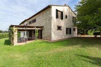 Montignana Apartments