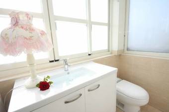 Bed & Breakfast Avica Homestay