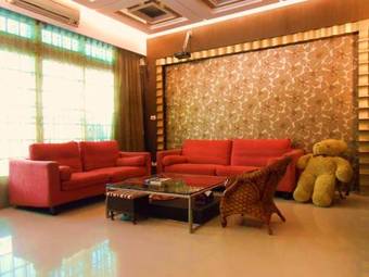 Bed & Breakfast Travel Moment