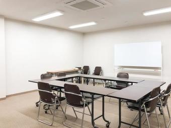 Hotel And Renta Car 660