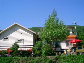 Lodge Nadeuri Pension