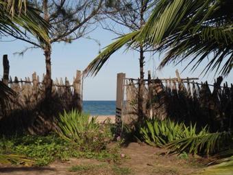 Hostal Light House Beach Hut