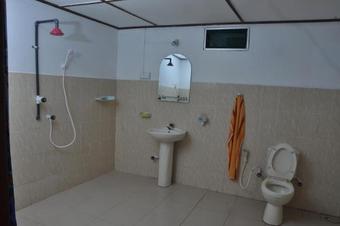 Hostal Bobbi Rest House