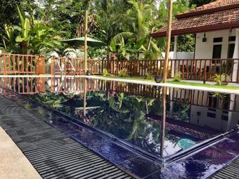 Bed & Breakfast Cocoste Paradise Villa