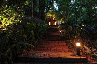 Villa The Weir House