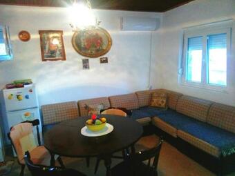 Country House "lipa" Komarno