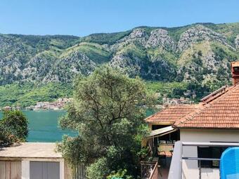 Apartamento Brand New Home With Terrace, 50m From The Beach