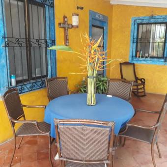 Hotel Hostal El Patio