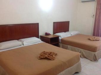 Hotel Tanjung Demong Beach Resort