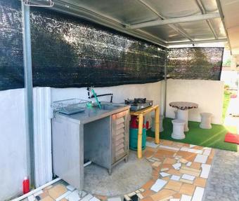 Hostal Merdeka Guest House 2