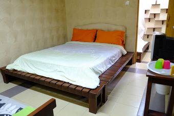 Hotel Tnt Novelty House