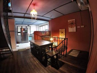 Threehouse Bed & Breakfast