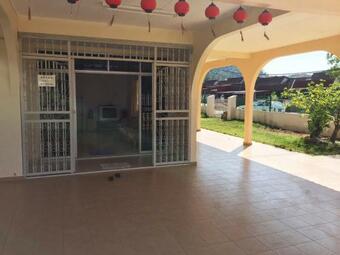 Taman Indah Happiness Home Stay