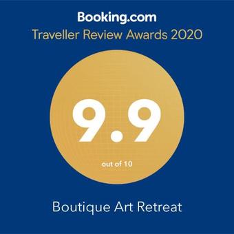 Hostal Boutique Art Retreat